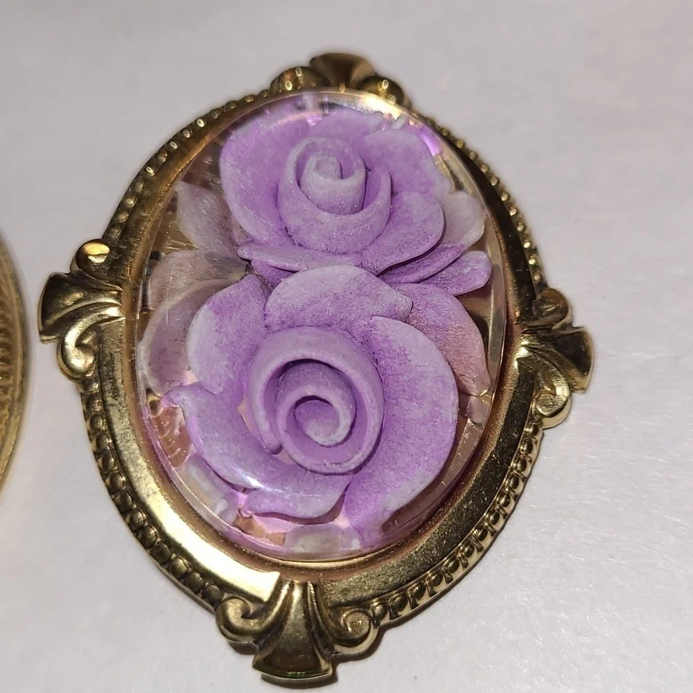 Women's Vintage Brooches Bundle